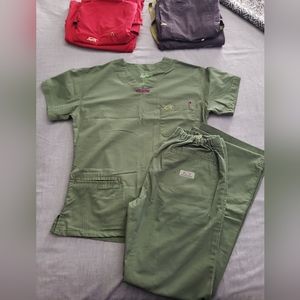 Iguana med scrubs xs bundle